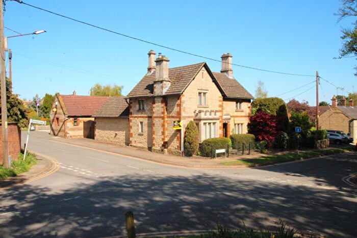 3 Bedroom Detached House For Sale In Rectory Lane Orlingbury, Orlingbury, Kettering, Northamptonshire, NN14