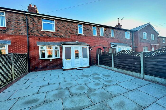 3 Bedroom Terraced House To Rent In Sefton Crescent, Sale, M33