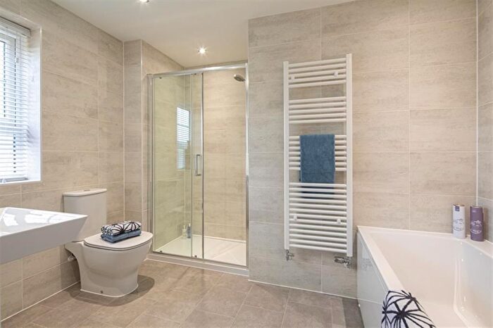 5 Bedroom Detached House For Sale In Kings Gate, Morgan Vale, Abingdon, OX14