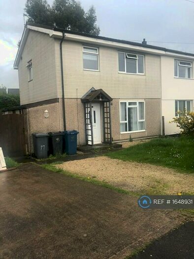 3 Bedroom Semi-Detached House To Rent In Sharpley Drive, Loughborough, LE12