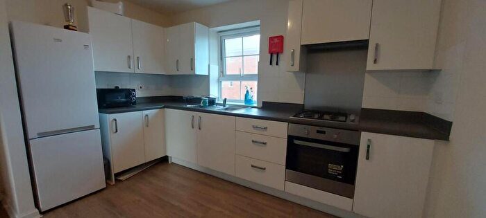 2 Bedroom Flat To Rent In Tawny Grove, Coventry, CV4