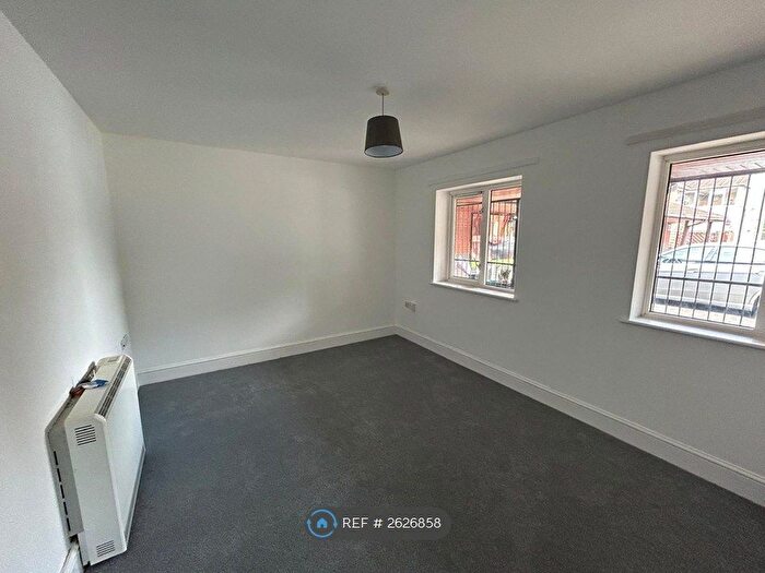 2 Bedroom Flat To Rent In Ebdon Road, Weston-Super-Mare, BS22