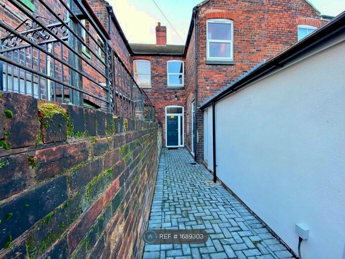 1 Bedroom Flat To Rent In London Road, Stoke-On-Trent, ST4