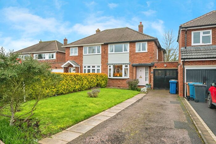 3 Bedroom Semi Detached House For Sale In Redlock Field, Lichfield, WS14