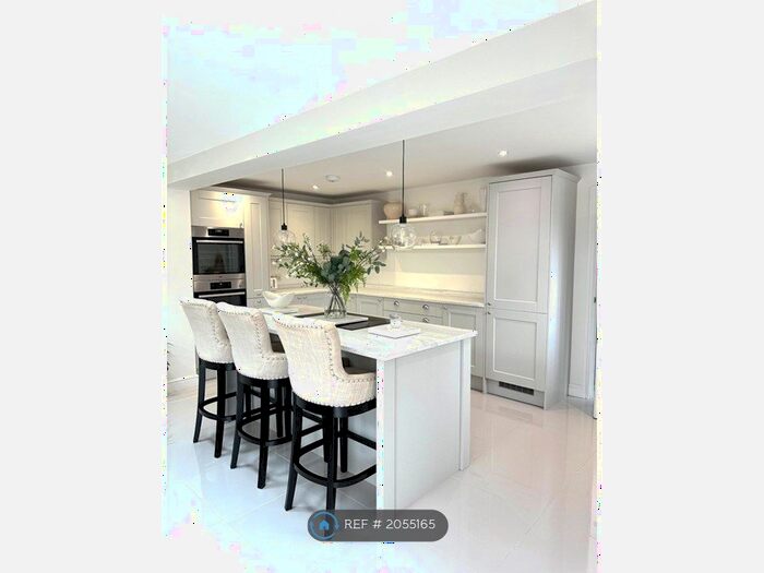 4 Bedroom Bungalow To Rent In Orchard Way, Barnham, Bognor Regis, PO22