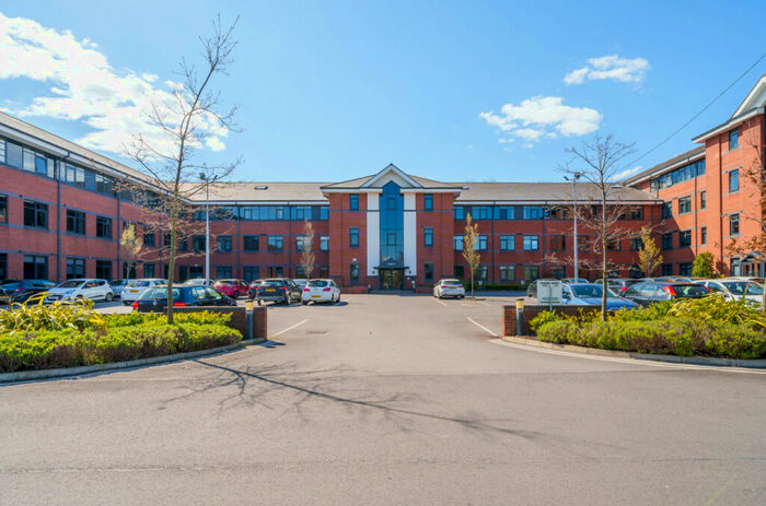 1 Bedroom Flat For Sale In Dawsons Square, Pudsey, West Yorkshire, Uk, LS28