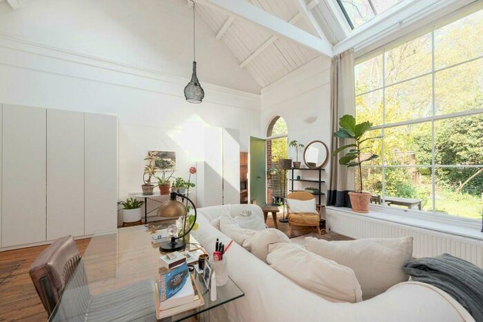 1 Bedroom Mews To Rent In Mall Studios, NW3