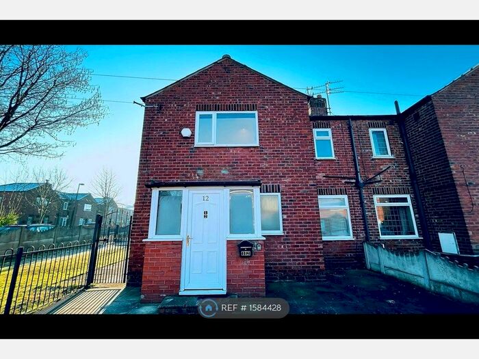 3 Bedroom Semi-Detached House To Rent In Coronation Street, Swinton, Great Manchester, M27