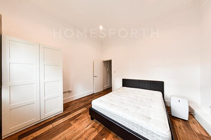 2 Bedroom Flat To Rent In Brondesbury Road, Queen's Park, NW6