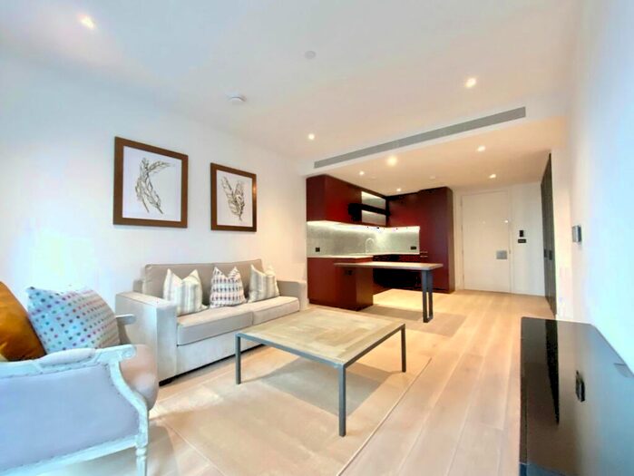 2 Bedroom Apartment To Rent In Legacy Building, Embassy Garden, SW11