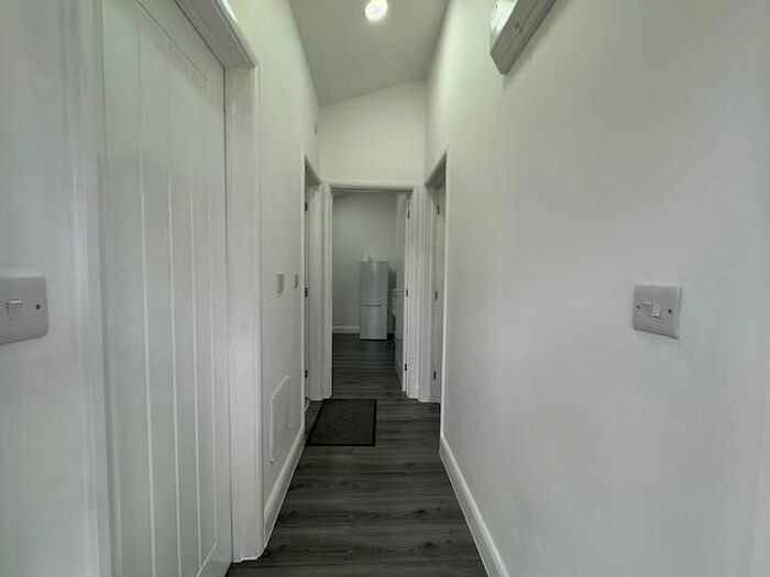 1 Bedroom Flat To Rent In Rusper Road, Dagenham, RM9