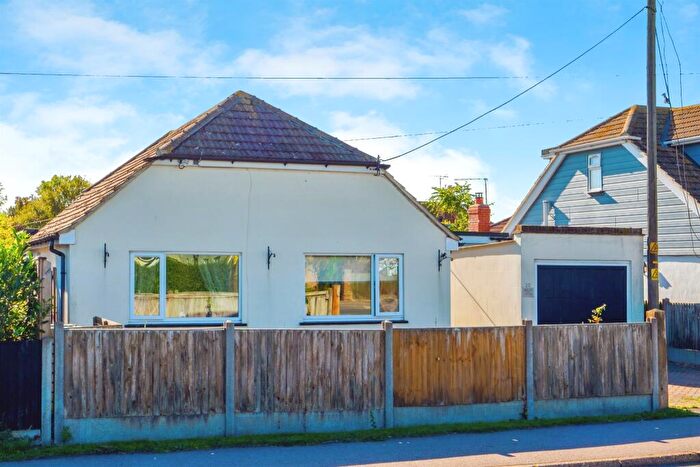 4 Bedroom Detached Bungalow For Sale In Colewood Road, Whitstable, CT5