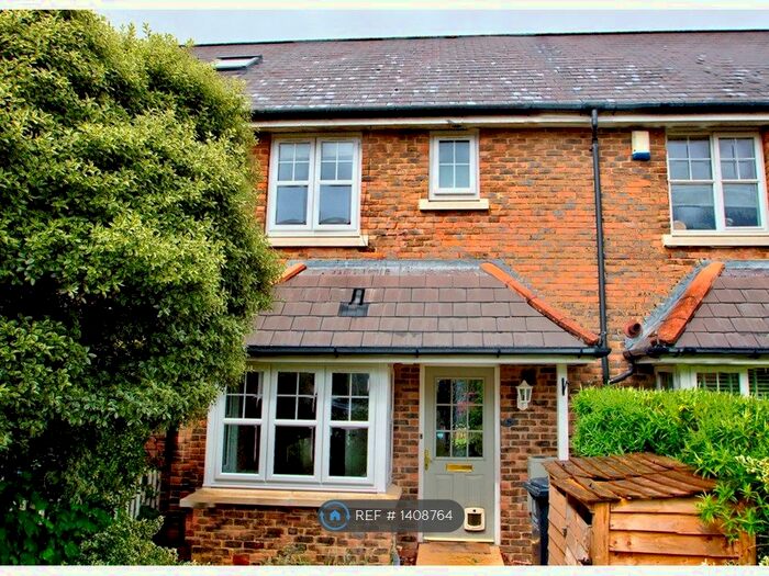 3 Bedroom Terraced House To Rent In Cardinal Walk, Kings Hill, West Malling, ME19