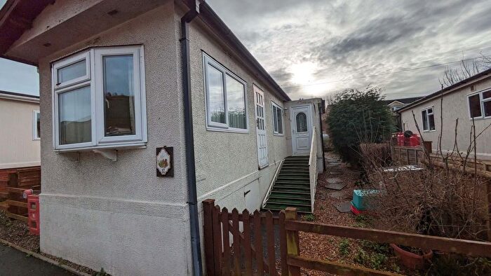 2 Bedroom Mobile/park Home For Sale In Middletown Residential Park, Middletown, Welshpool, SY21
