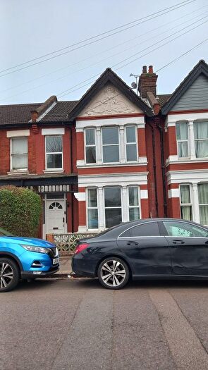 4 Bedroom Terraced House To Rent In Anerley Road, Westcliff On Sea, SS0