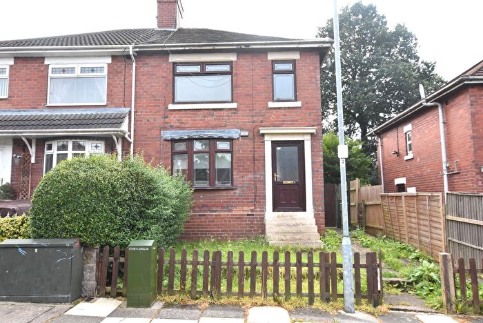 3 Bedroom Semi-Detached House To Rent In Dale Avenue, Ball Green, ST6