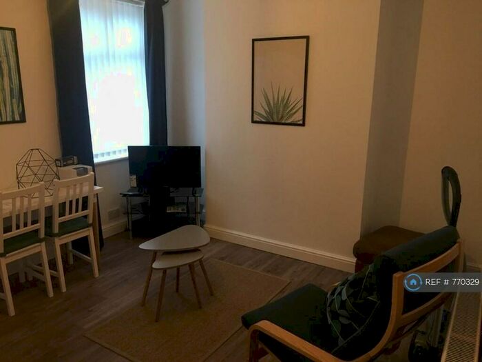 3 Bedroom End Of Terrace House To Rent In Seaford Road, Salford, M6