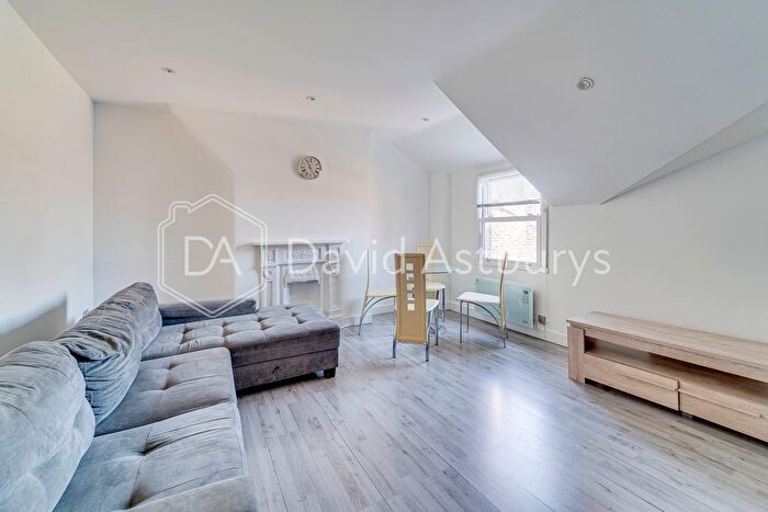 2 Bedroom Flat To Rent In Church Lane, Crouch End, London, N8