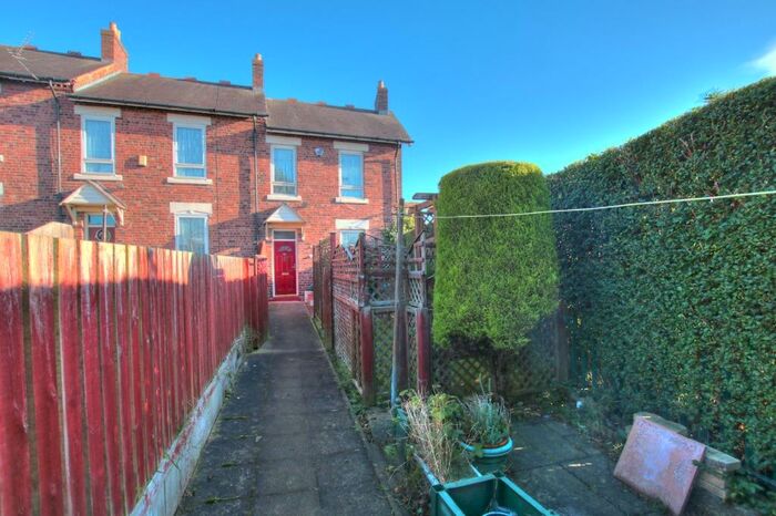 3 Bedroom Terraced House To Rent In Derwent Street, Newcastle Upon Tyne, NE15