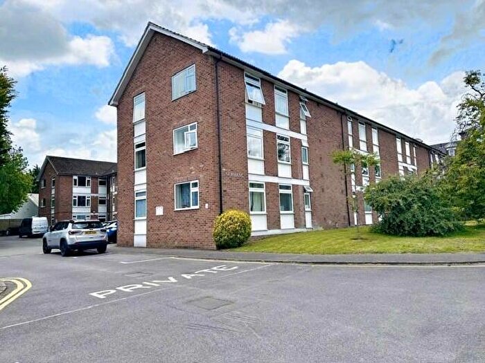 2 Bedroom Apartment To Rent In Norman Road, Winchester, SO23