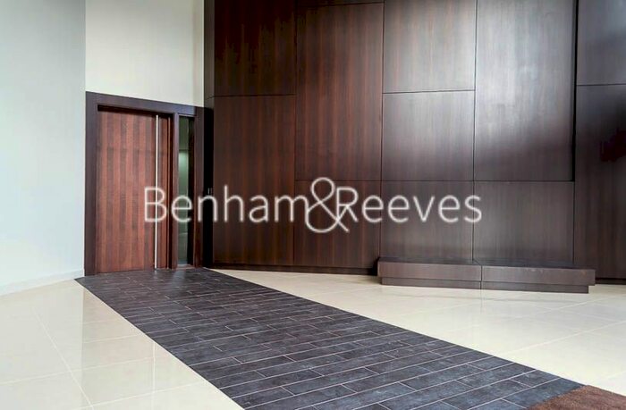 1 Bedroom Flat To Rent In Stewarts Road, London, SW8