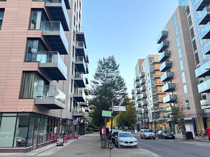 2 Bedroom Flat To Rent In Darter House, Anax Street, London, N4