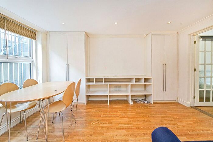 1 Bedroom Terraced House To Rent In St Pancras Way, Camden, NW1