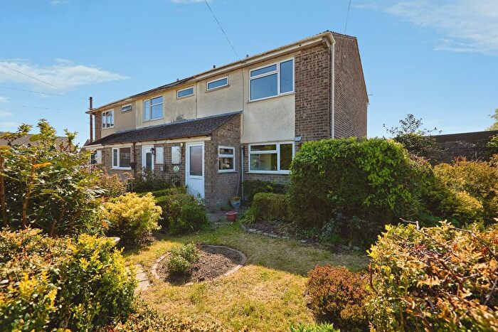 3 Bedroom End Terrace House For Sale In Maple Close, Shaftesbury, SP7