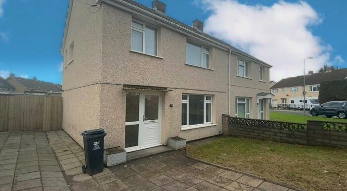 3 Bedroom Property To Rent In Brynbala Way, Rumney, Cardiff, CF3