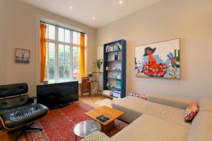 2 Bedroom Mews To Rent In Carrara Mews, Dalston Lane, London, E8