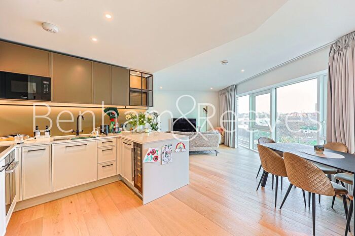 2 Bedroom Flat To Rent In Lockgate Road, Imperial Wharf, SW6