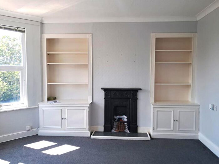 2 Bedroom Maisonette To Rent In Trinity Lane, Cheshunt, EN8