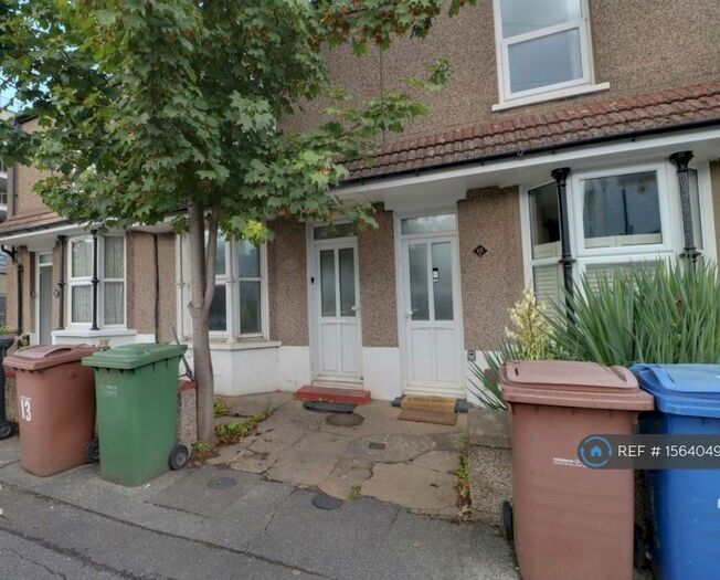 2 Bedroom Terraced House To Rent In Darnley Road, Grays, RM17