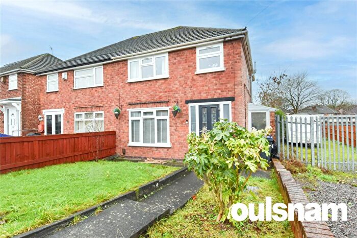 3 Bedroom Semi Detached House To Rent In Foxland Avenue, Rednal, Birmingham, West Midlands, B45
