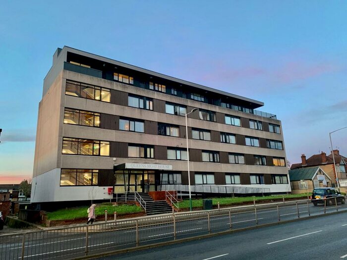 2 Bedroom Apartment To Rent In St. Edwards Way, Romford, RM1