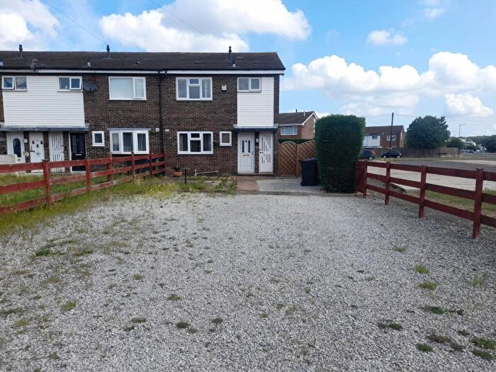 3 Bedroom House To Rent In Riby Close, Gainsborough, DN21