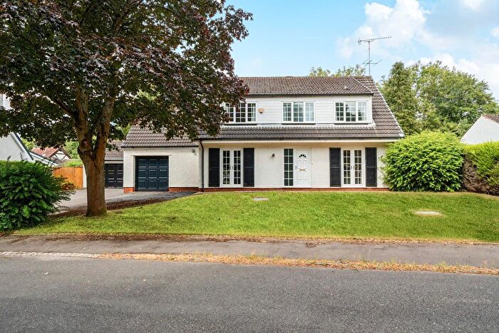 4 Bedroom Property For Sale In Lower Grinsty Lane, Callow Hill, Redditch, B97