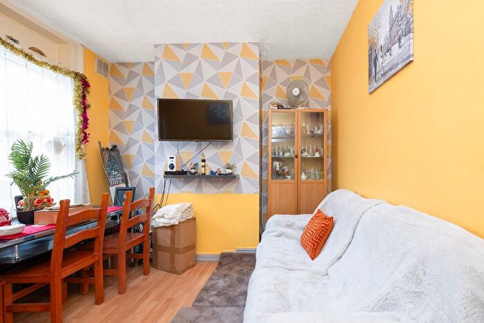 3 Bedroom Terraced House For Sale In Anstey Street, Easton, BS5