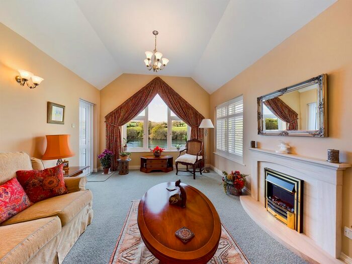 4 Bedroom Flat For Sale In Embankment Road, Kingsbridge, TQ7