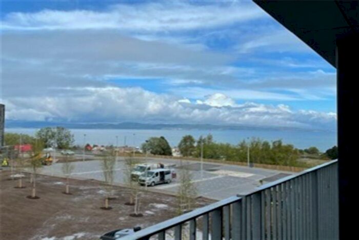 1 Bedroom Flat To Rent In Saltire Square, EH5