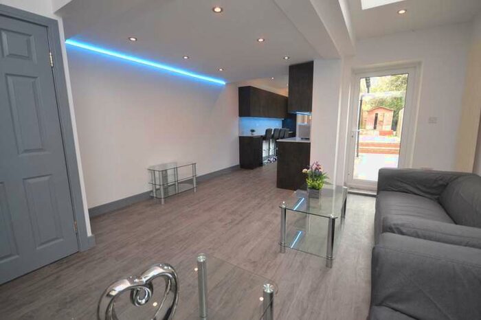 5 Bedroom Terraced House To Rent In Hatherley Road, Reading, RG1