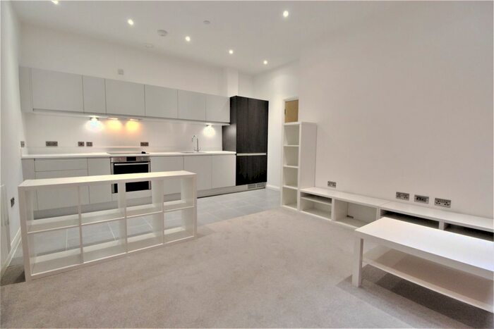 1 Bedroom Flat To Rent In Corporation Street, Coventry, CV1