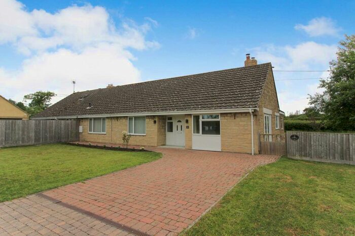 4 Bedroom Bungalow To Rent In Chelworth Road, Cricklade, SN6