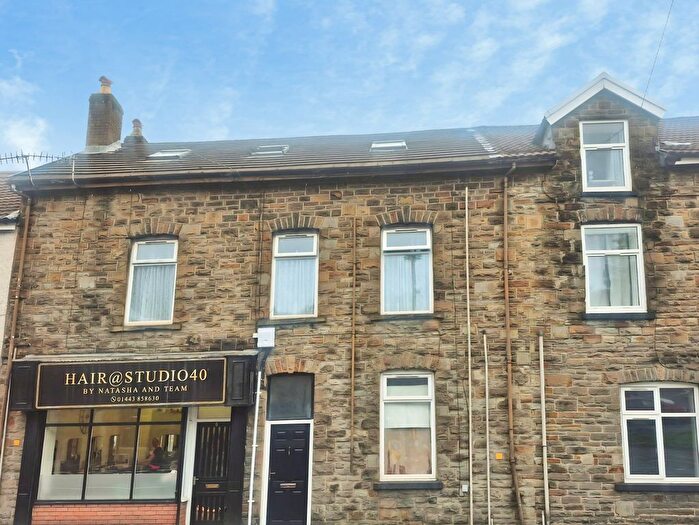 1 Bedroom Flat To Rent In Llwynypia Road, Tonypandy, CF40