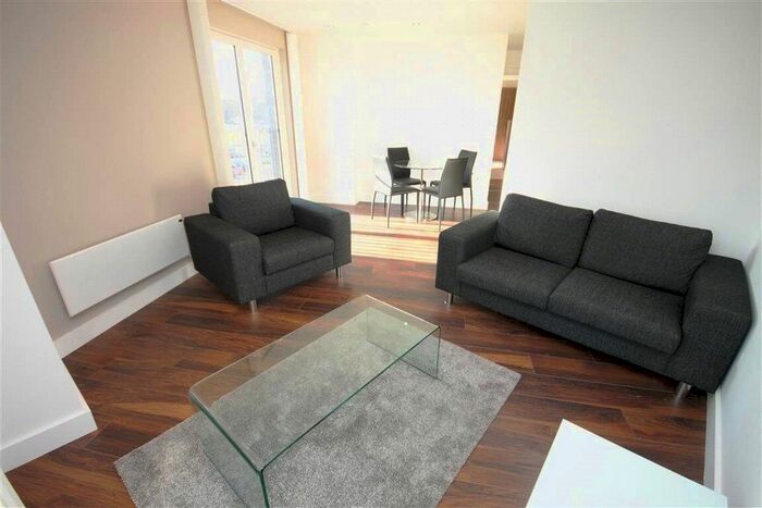 2 Bedroom Flat To Rent In Greengate, Salford, M3