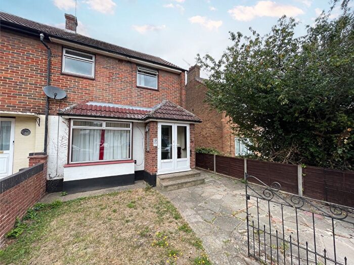 2 Bedroom End Of Terrace House To Rent In Kirby Road, Dartford, Kent, DA2