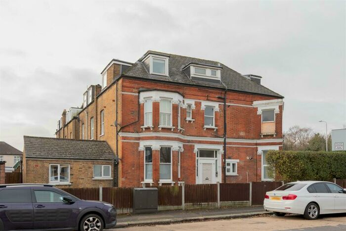 1 Bedroom Flat To Rent In Hollybush Hill, London, E11