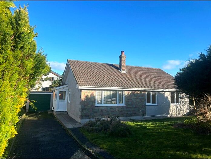 3 Bedroom Bungalow For Sale In Cricket Grove, Hundleton, Pembroke, Pembrokeshire, SA71