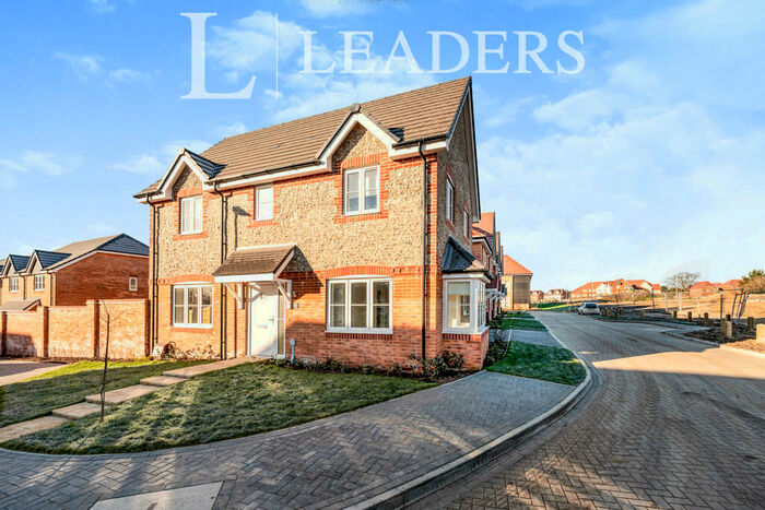 3 Bedroom Detached House To Rent In Fontwell Meadows, BN18