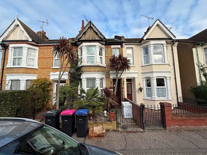 3 Bedroom Terraced House For Sale In Canonsleigh Crescent, Leigh-On-Sea, Essex, SS9
